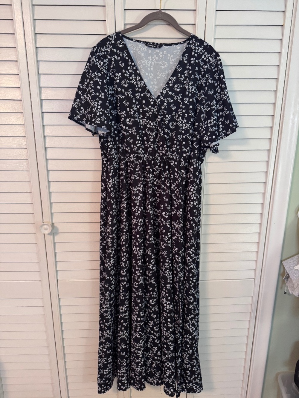 Bloomchic floral dress black/white